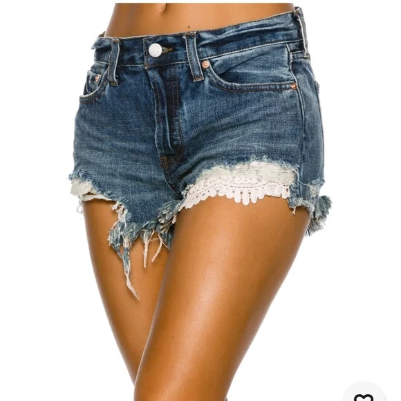 Free People Avery Blue Daisy Chain Lace Cutoff Frayed Denim Short Distressed 26 - Picture 1 of 12